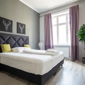 Brand New Renovated Near Augarten Appartamento Vienna